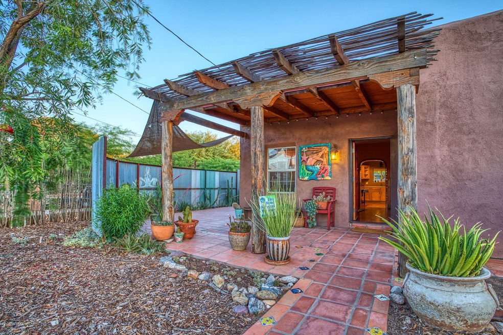 Front 3526 Lee Mud Adobe