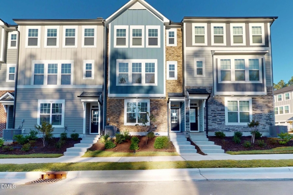 5009 Jowett's Walk Dr unit 37, Cary, NC 27519 - photo 1