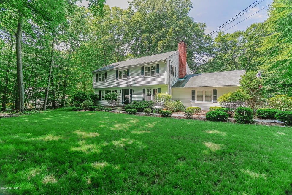 90 Woodbrook Dr, Stamford, CT 06907 - photo 1