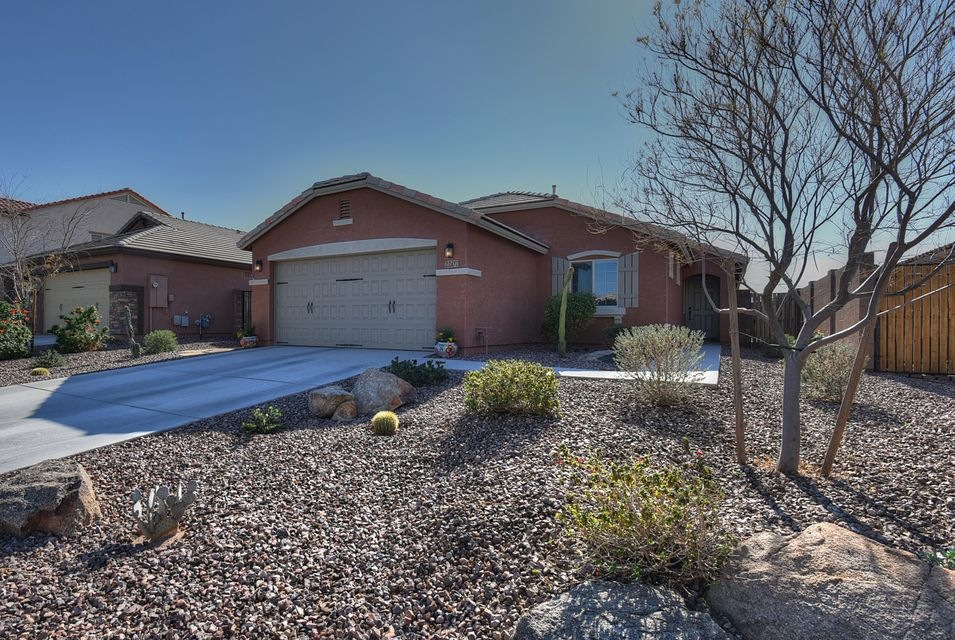 2207 E Stacey Rd