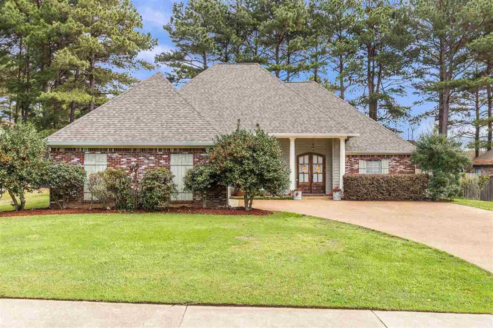 112 Herndon Place, Madison, MS 39110 - photo 1