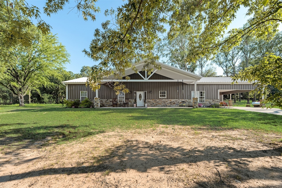 Pending $599,900 • Co-Listing Agent