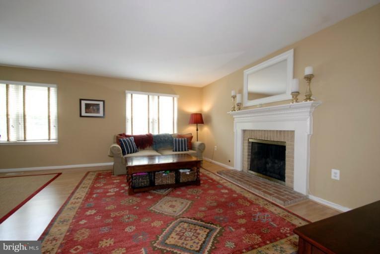 2991 Cashel Ln, Vienna, VA 22181 - photo 1