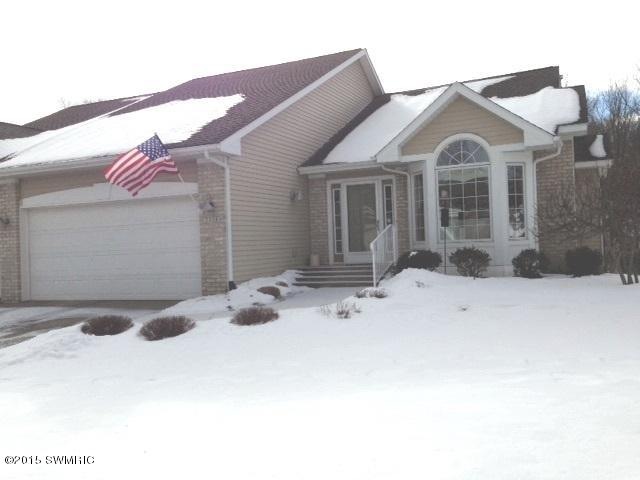 2338 Whimbrel Ct NE unit 52, Grand Rapids, MI 49505 - photo 1
