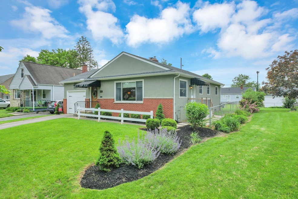 401 Demorest Rd, Columbus, OH 43204 - photo 1