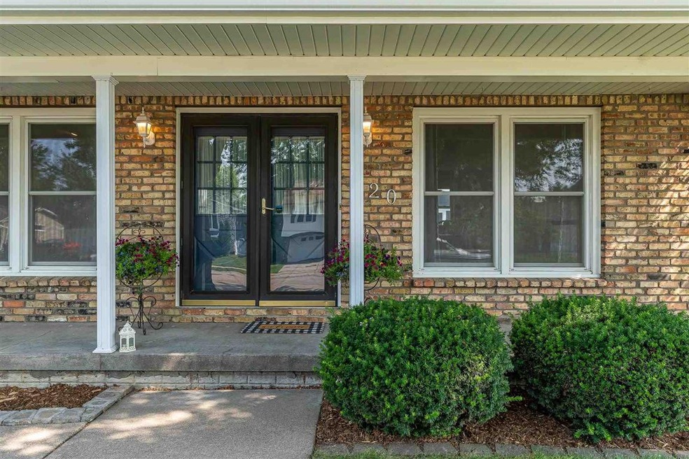 820 W 58th St, Davenport, IA 52806 - photo 1