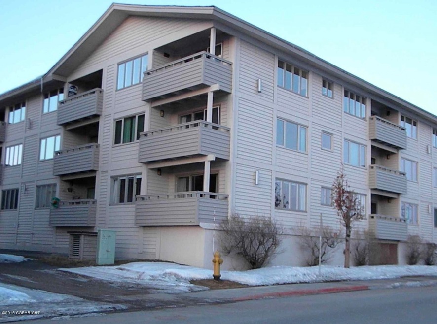 Exterior 1