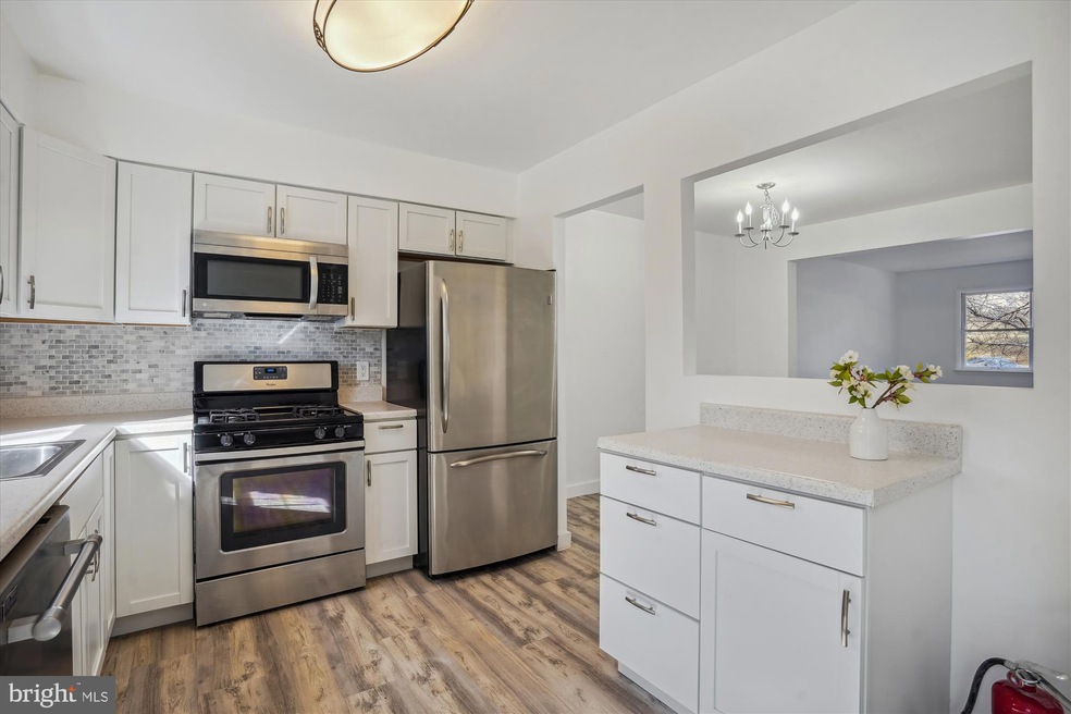 3092 Southern Elm Ct, Fairfax, VA 22031 - photo 1