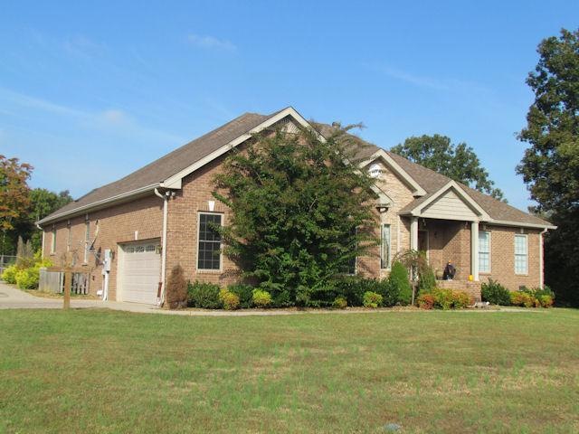 1417 Peyton Rd, Lebanon, TN 37087 - photo 1