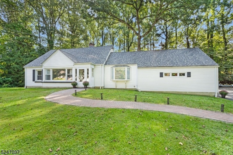 11 Grove Ave, Morris Plains, NJ 07950 - photo 1