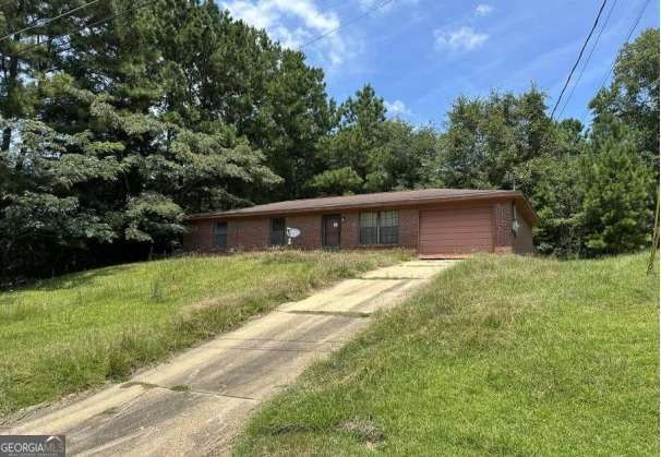 310 Sycamore Dr, Eufaula, AL 36027 - photo 1