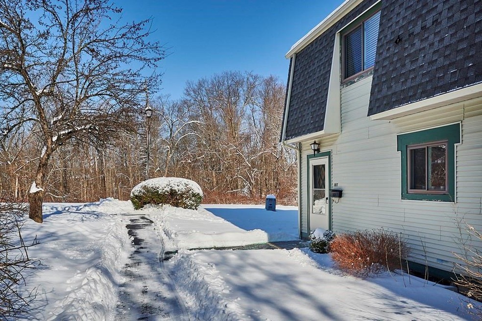 170 E Hadley Rd unit 107, Amherst, MA 01002 - photo 1