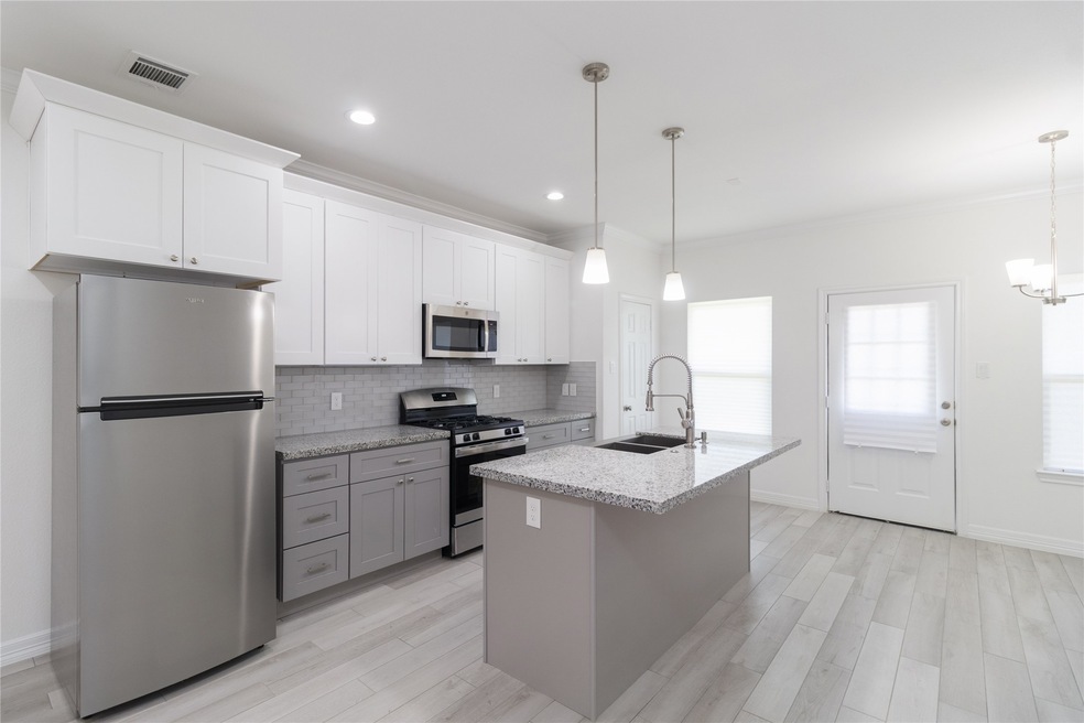 1047 Marcolin St unit A, Houston, TX 77088 - photo 1