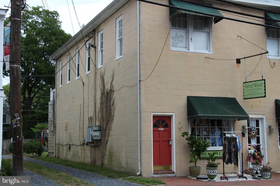 413 N Talbot St unit 2ND FLOOR LEFT, Saint Michaels, MD 21663 - photo 1