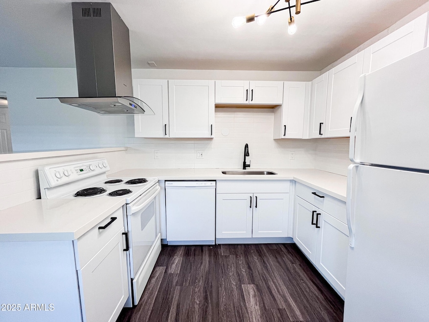 241 E 1st Ave unit 10, Mesa, AZ 85210 - photo 1