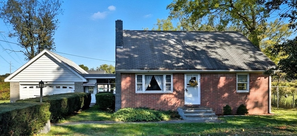 66 Wayfield Ave, Chicopee, MA 01013 - photo 1