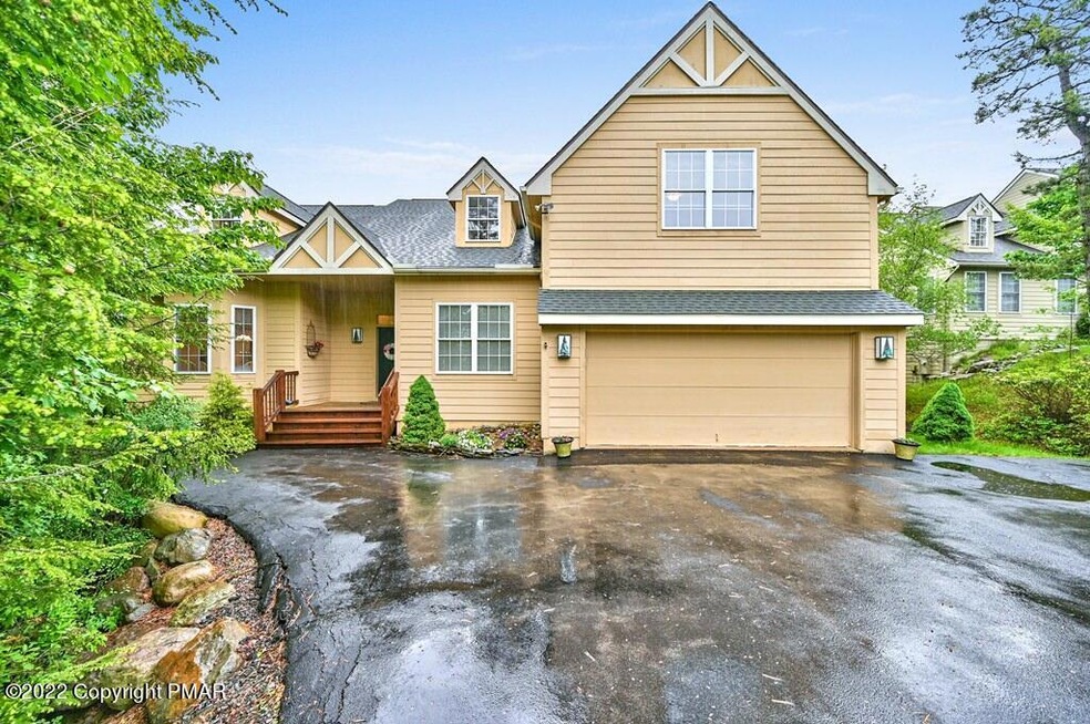 660 Pinecrest Dr, Pocono Pines, PA 18350 - photo 1