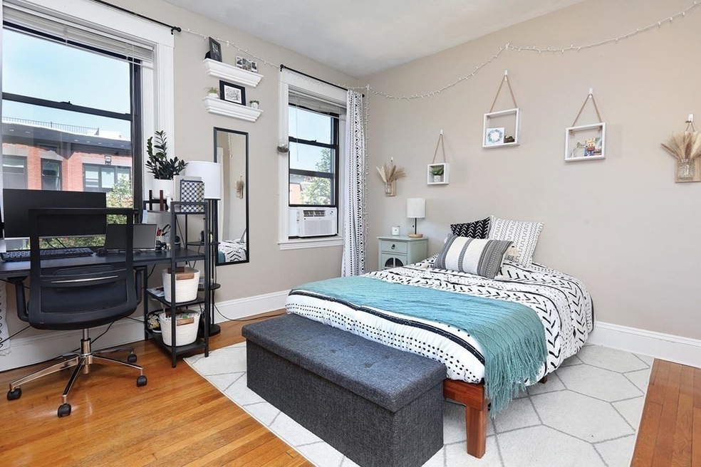 30 Claflin Rd unit 2, Brookline, MA 02445 - photo 1