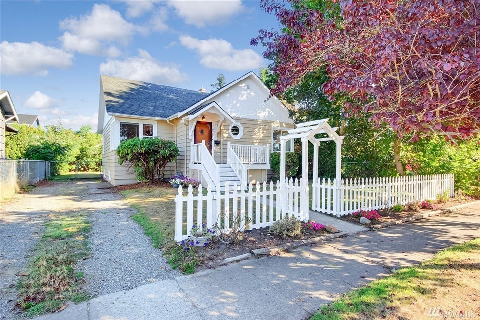 2007 Lincoln Ave, Enumclaw, WA 98022 - photo 1