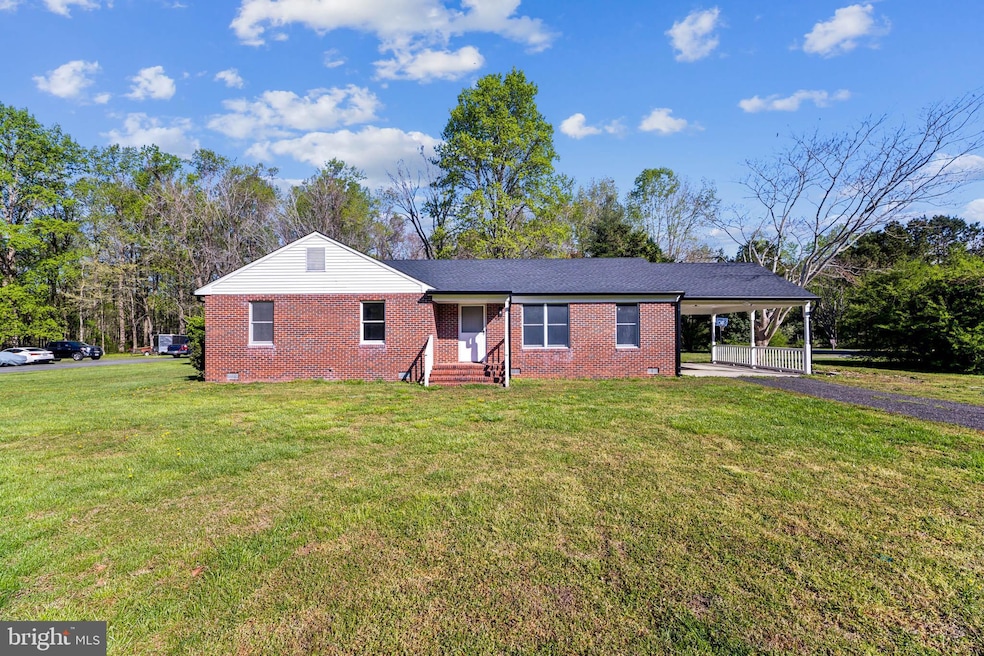 42 Jones Dr, Weems, VA 22576 - photo 1