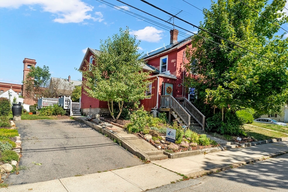 Pending $364,900 • Co-Listing Agent