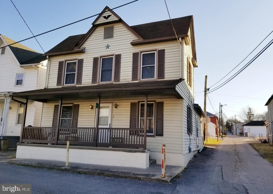 6 E Elger St, Union Bridge, MD 21791 - photo 1