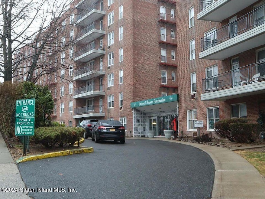 Imperial Towers unit 2J, Staten Island, NY 10304 - photo 1