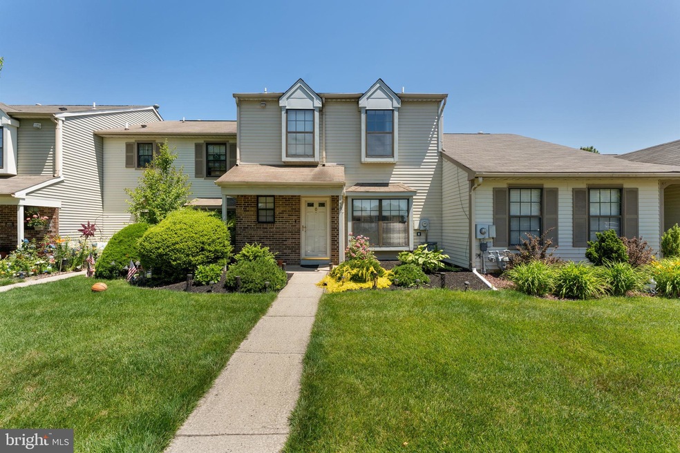 39 Banbury Ct, Trenton, NJ 08691 - photo 1