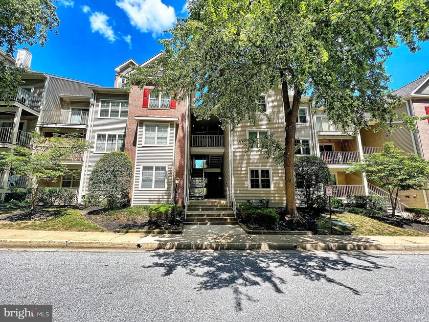 2322 Falls Gable Ln unit B, Baltimore, MD 21209 - photo 1