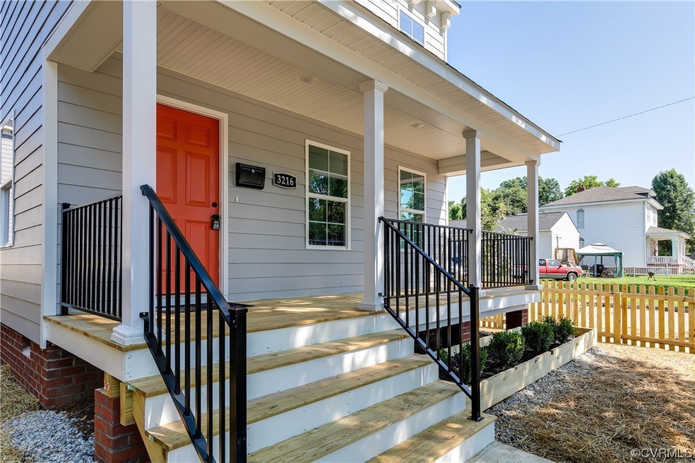 Entrance to property with a porch