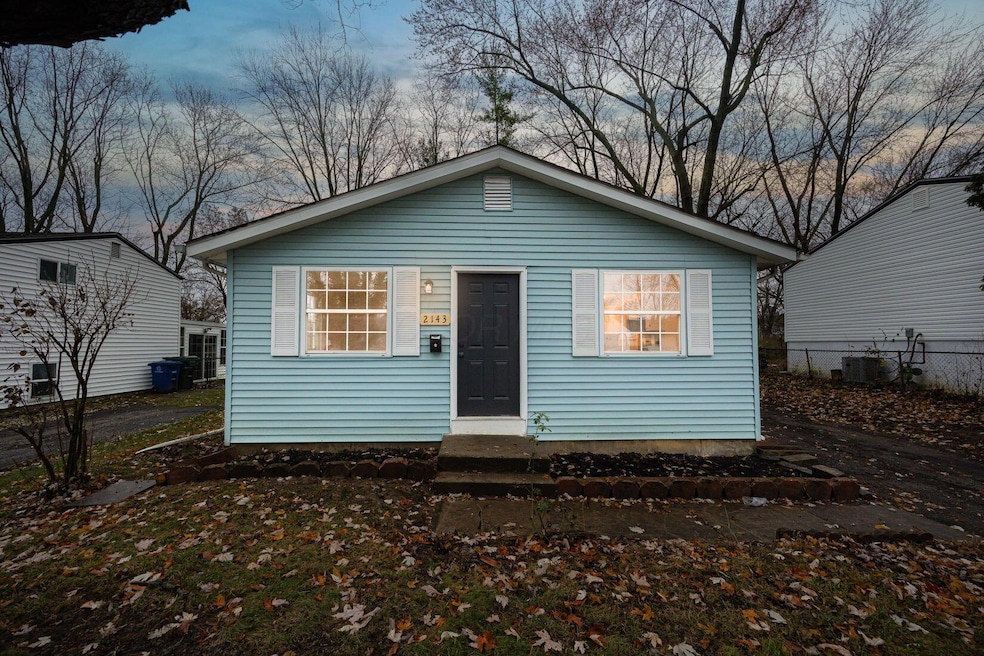 1-web-or-mls-143 Hampstead-1-2