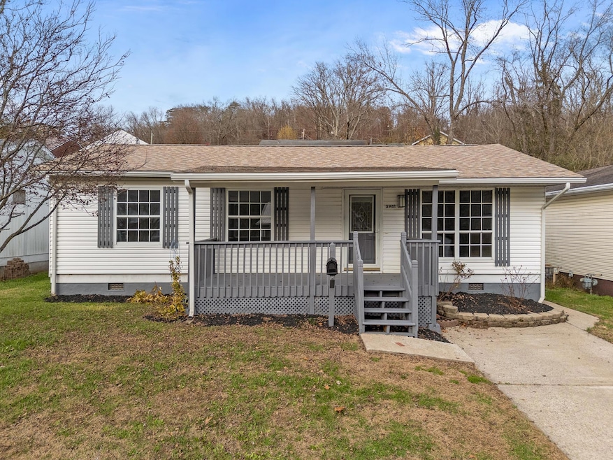 3981 39th St E, Nitro, WV 25143 - photo 1