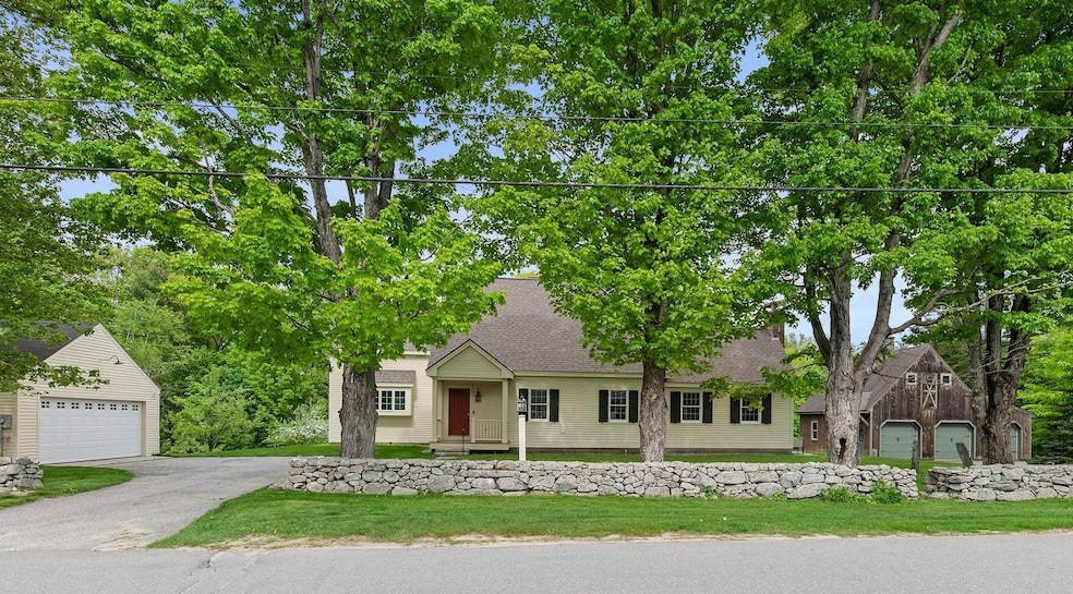 115 Old Main St, New London, NH 03257 - photo 1