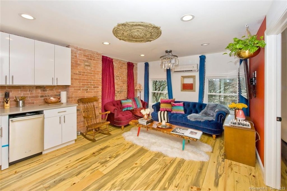 273 Dwight St unit TH, New Haven, CT 06511 - photo 1