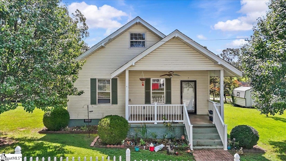 7 Clay St, Liberty, SC 29657 - photo 1