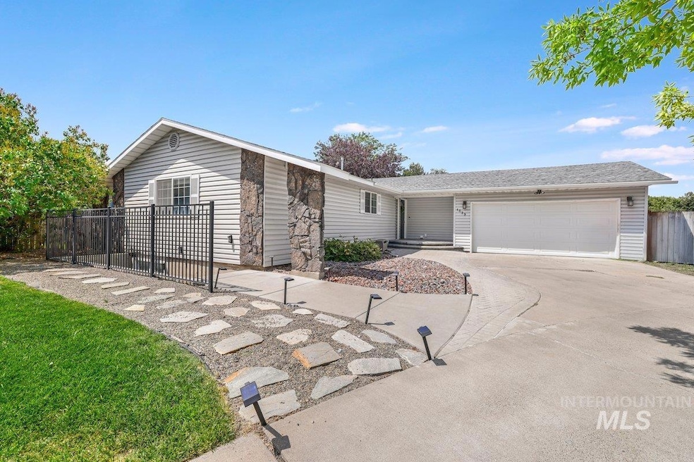 For Sale $454,999 • Co-Listing Agent