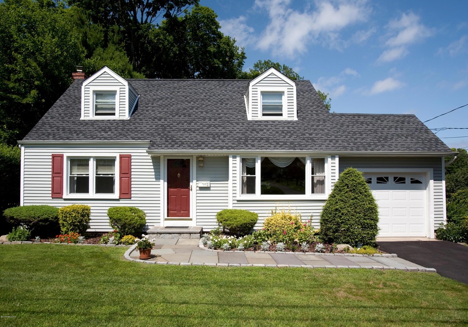 11 Mary Ln, Riverside, CT 06878 - photo 1