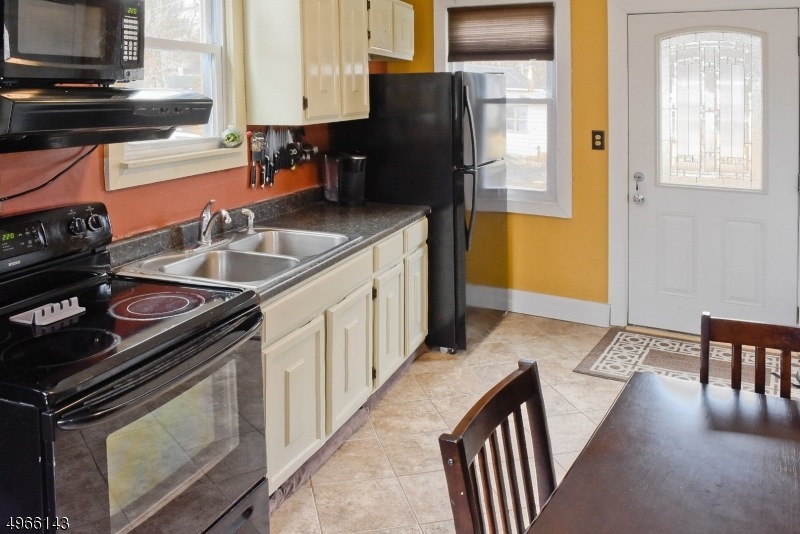 38 Northwestern Way, Hopatcong, NJ 07843 - photo 1