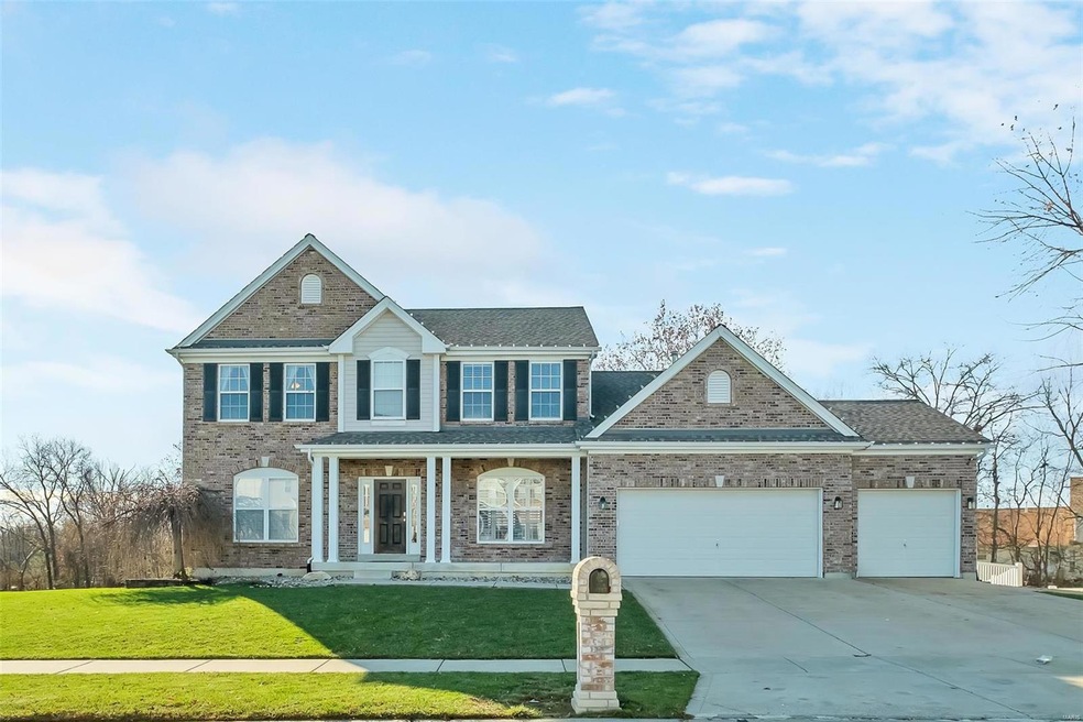 Beautiful 1.5 Story with 3 car garage in Aberdeen 