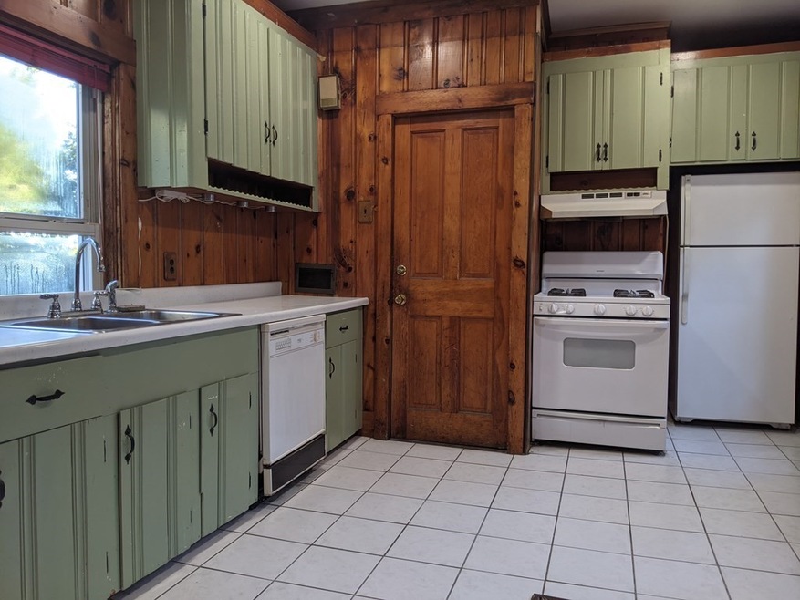 107 Porter St unit 2, Somerville, MA 02143 - photo 1