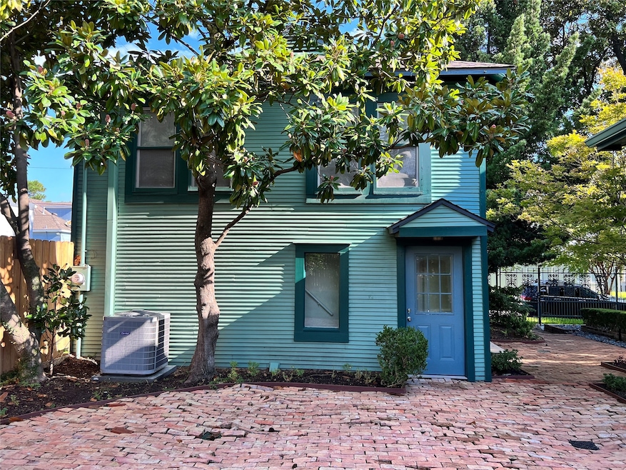313 Cordell St, Houston, TX 77009 - photo 1