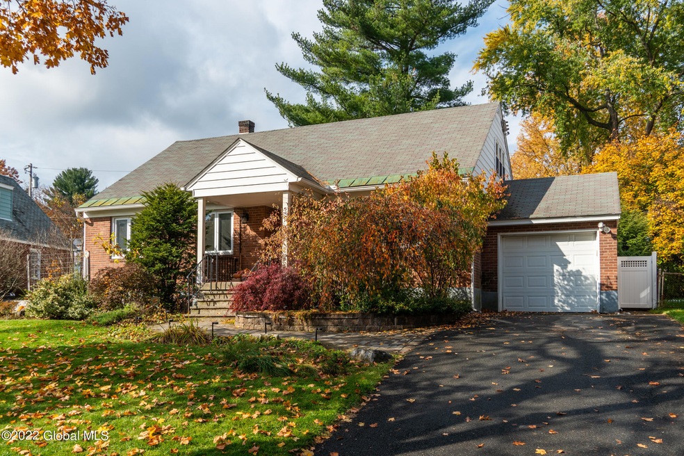 22 Marwood St, Albany, NY 12209 - photo 1