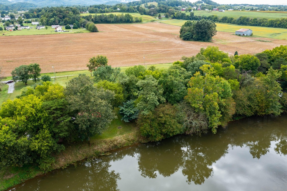1058 Maukdale Riverside Ln-10