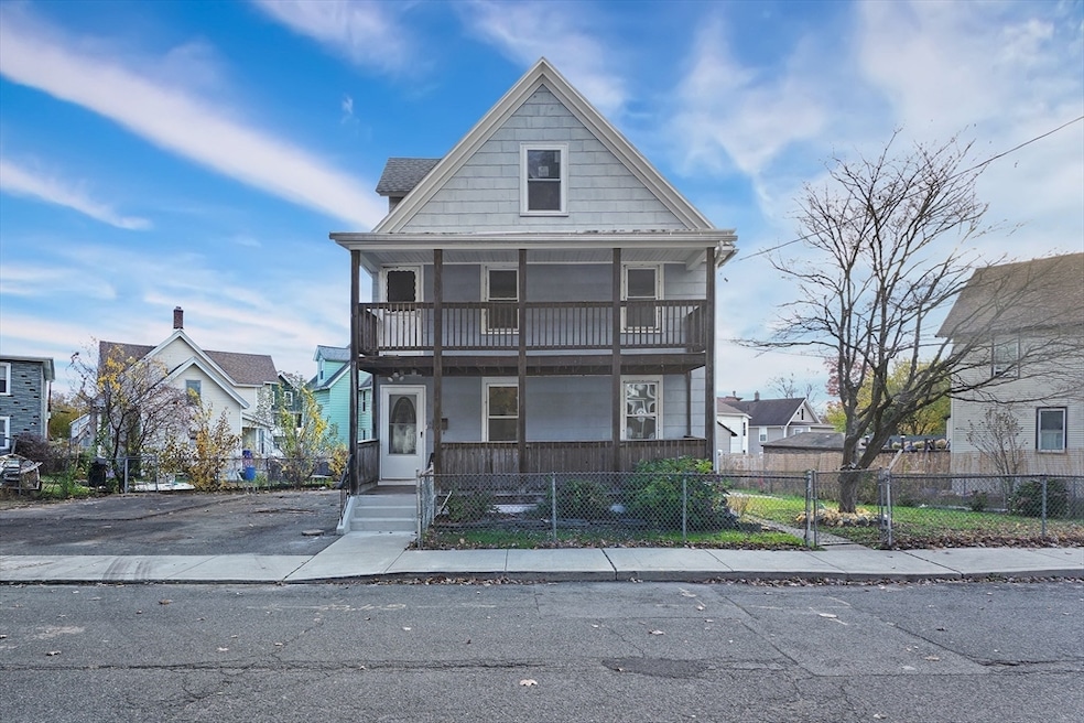 12 Temple St, Holyoke, MA 01040 - photo 1