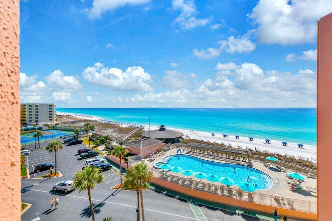 500 Gulf Shore Dr 513A Destin-small-023-