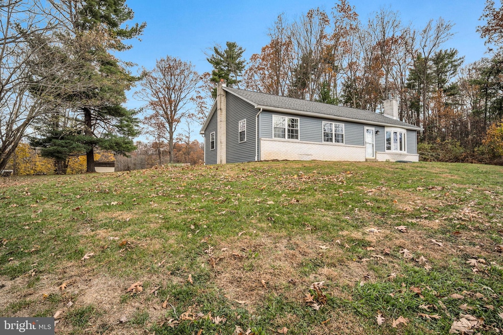 3231 Cold Storage Rd, New Bloomfield, PA 17068 - photo 1