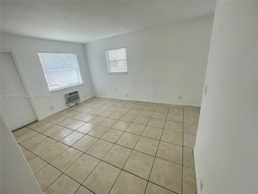 726 21st St unit 4, West Palm Beach, FL 33407 - photo 1