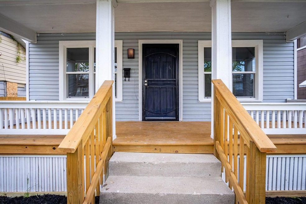 319ColumbianAve-1