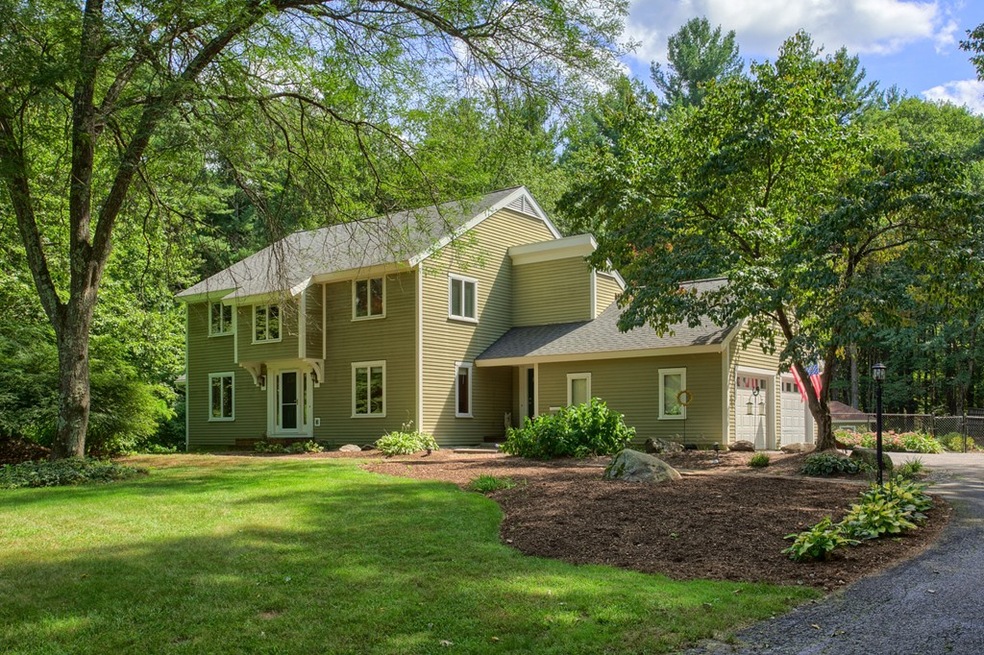 61 Myrick Ln, Harvard, MA 01451 - photo 1