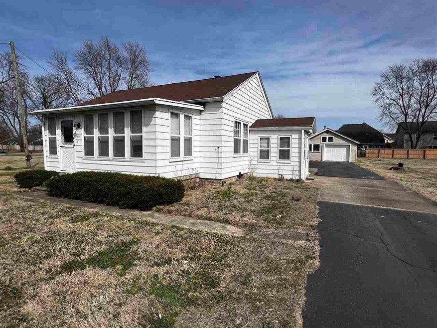 1618 S Brown Ave, Terre Haute, IN 47803 - photo 1